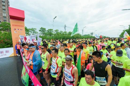 “奥跑中国”大众路跑全国系列赛山西代县站开跑